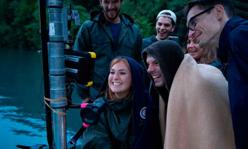 pietre sommerse troupe lago